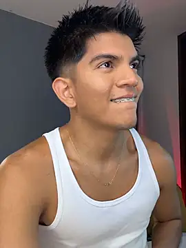 Snapshot of santiago_01 chatting on January 17, 2026, 12:37 am santiago 01 online show from January 17, 2026, 12:37 am