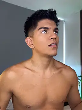 Snapshot of santiago_01 chatting on February 11, 2026, 8:03 pm santiago 01 online show from February 11, 2026, 8:03 pm