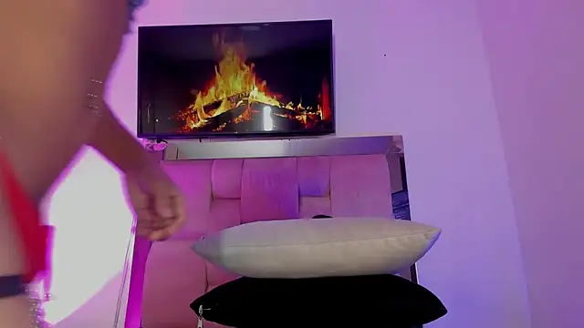 emily lady20 online show from January 12, 2025, 9:51 pm