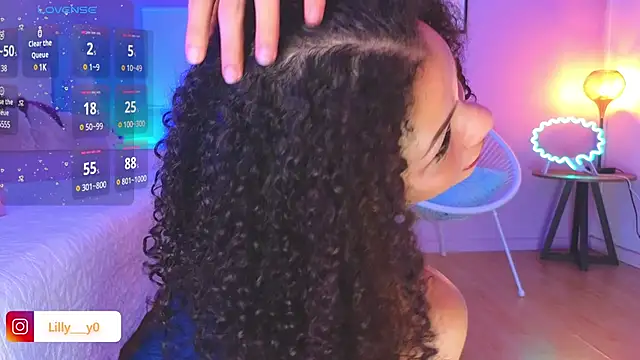 LillyDolls23 online show from January 19, 2025, 6:00 pm