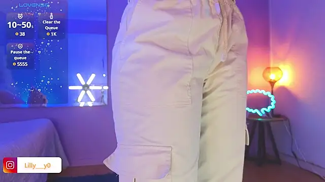 LillyDolls23 online show from January 24, 2025, 1:36 pm