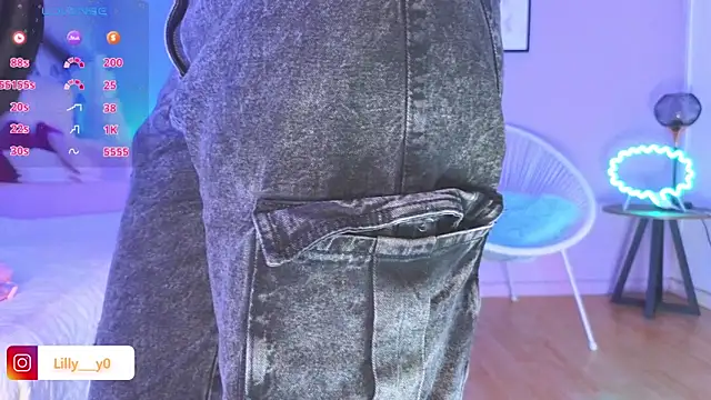 LillyDolls23 online show from February 19, 2025, 1:28 pm