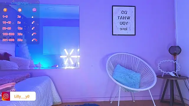 LillyDolls23 online show from February 21, 2025, 1:33 pm