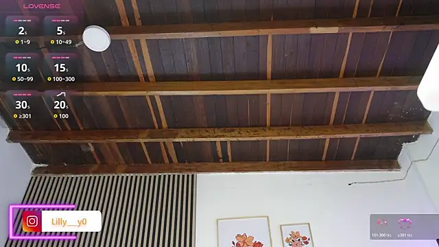 Snapshot of LillyDolls23 chatting on January 18, 2026, 1:15 pm LillyDolls23 online show from January 18, 2026, 1:15 pm