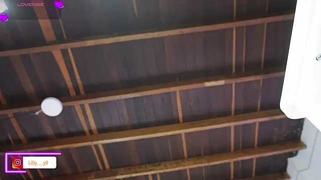 Snapshot of LillyDolls23 chatting on February 4, 2026, 1:06 pm LillyDolls23 online show from February 4, 2026, 1:06 pm