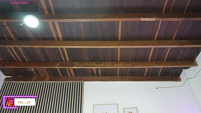 Snapshot of LillyDolls23 chatting on February 10, 2026, 1:04 pm LillyDolls23 online show from February 10, 2026, 1:04 pm