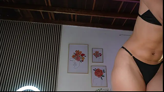 Snapshot of LillyDolls23 chatting on March 3, 2026, 12:22 pm LillyDolls23 online show from March 3, 2026, 12:22 pm