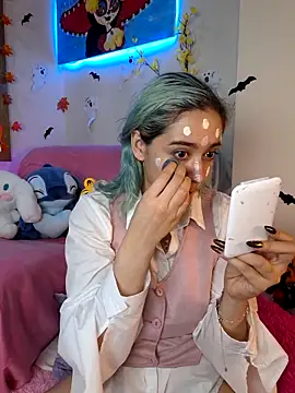 NaomiShimizu online show from October 18, 2025, 5:57 pm