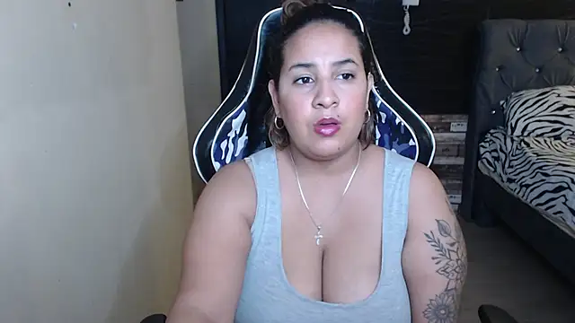 Snapshot of KathyHardcore69 chatting on February 22, 2026, 3:29 am KathyHardcore69 online show from February 22, 2026, 3:29 am