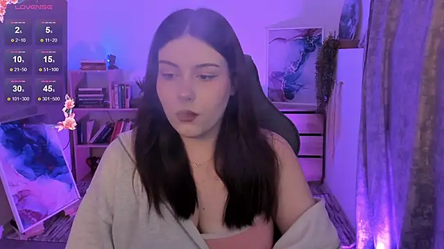 CoralineKeyns online show from October 6, 2025, 5:27 am