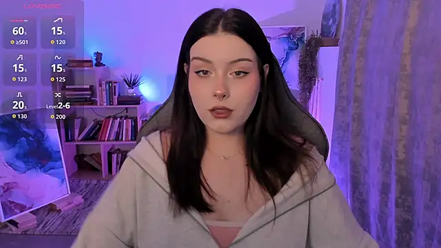 CoralineKeyns online show from October 13, 2025, 5:18 am