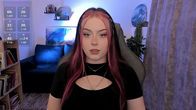 CoralineKeyns online show from May 18, 2026, 5:24 am