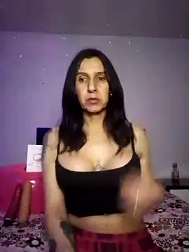 Cameron puppy online show from October 22, 2025, 6:35 am