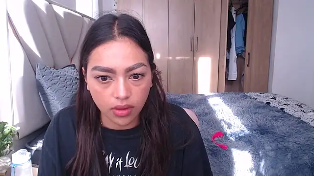 Snapshot of fairylatin222 chatting on March 18, 2025, 12:25 pm fairylatin222 online show from March 18, 2025, 12:25 pm