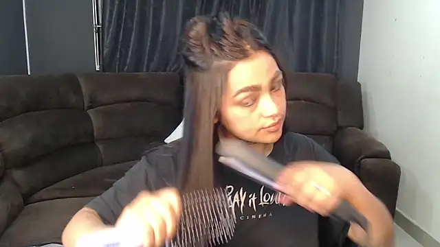 Snapshot of fairylatin222 chatting on November 24, 2025, 11:59 pm fairylatin222 online show from November 24, 2025, 11:59 pm