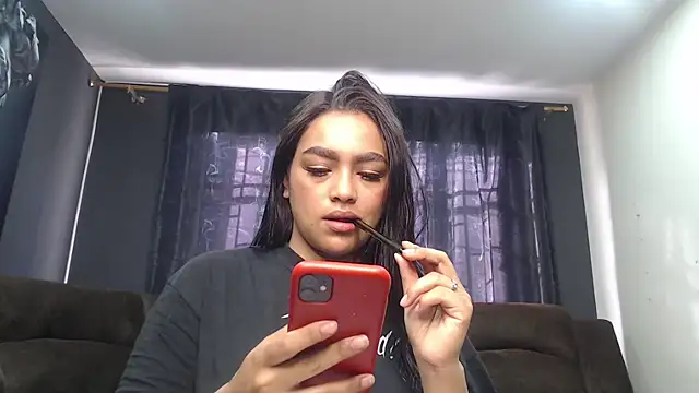 Snapshot of fairylatin222 chatting on November 25, 2025, 12:49 pm fairylatin222 online show from November 25, 2025, 12:49 pm