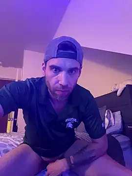 Snapshot of ucbryson chatting on December 15, 2024, 6:51 am ucbryson online show from December 15, 2024, 6:51 am