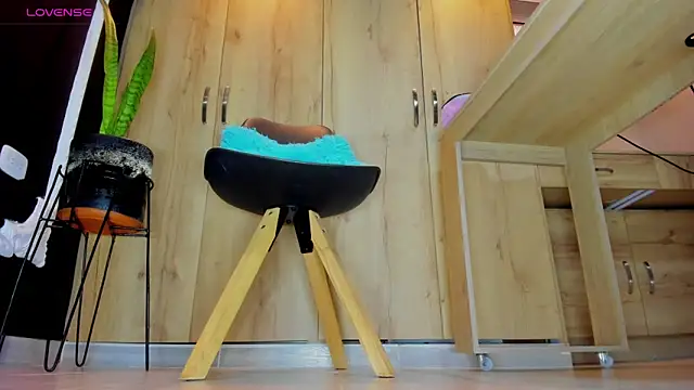 Vero Starxx online show from February 21, 2025, 9:43 pm