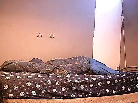 Snapshot of twinkerbell344 chatting on December 21, 2025, 9:33 pm twinkerbell344 online show from December 21, 2025, 9:33 pm