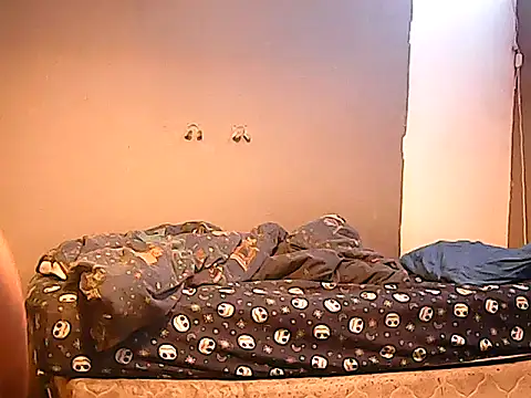 Snapshot of twinkerbell344 chatting on December 22, 2025, 11:13 pm twinkerbell344 online show from December 22, 2025, 11:13 pm