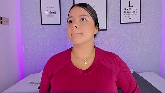 Natasha harper online show from December 3, 2025, 1:20 pm