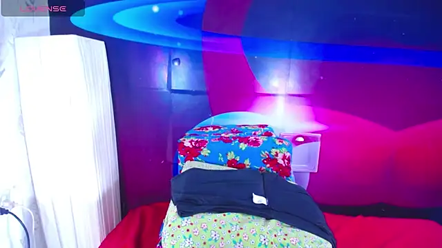 Cristalxxts online show from October 29, 2025, 7:15 pm