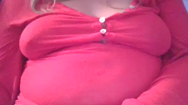 Snapshot of DragoneSFR chatting on November 2, 2025, 7:05 pm DragoneSFR online show from November 2, 2025, 7:05 pm