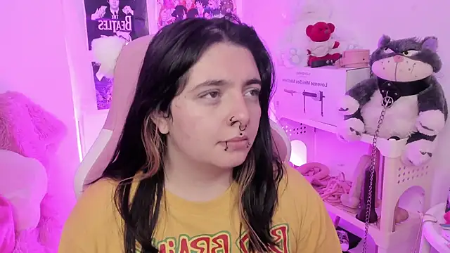 Sachi Meow online show from December 14, 2025, 11:48 am