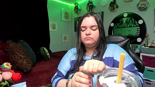 Snapshot of Luise_Meyrink chatting on February 28, 2026, 1:39 am Luise Meyrink online show from February 28, 2026, 1:39 am