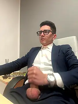 Snapshot of masterboss_ chatting on January 13, 2026, 1:27 pm masterboss online show from January 13, 2026, 1:27 pm