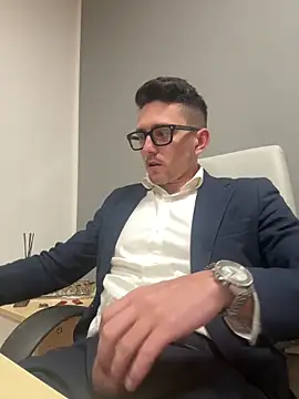 Snapshot of masterboss_ chatting on February 27, 2026, 1:11 pm masterboss online show from February 27, 2026, 1:11 pm