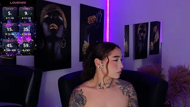  brenna hanson online show from November 6, 2025, 7:15 pm