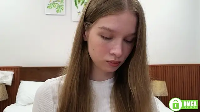 Snapshot of CutieBeauty chatting on April 15, 2026, 5:47 am CutieBeauty online show from April 15, 2026, 5:47 am