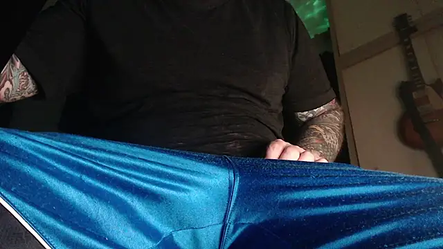 zedizded77 online show from October 30, 2025, 12:23 am