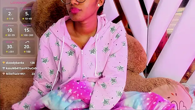 Snapshot of Ebony_beautifull chatting on December 19, 2024, 6:34 am Ebony beautifull online show from December 19, 2024, 6:34 am