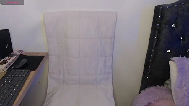 Snapshot of Maiaa_evans chatting on December 3, 2024, 2:58 am Maiaa evans online show from December 3, 2024, 2:58 am