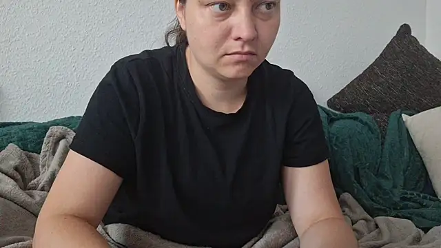 Cyndee Winter online show from September 10, 2025, 6:35 am