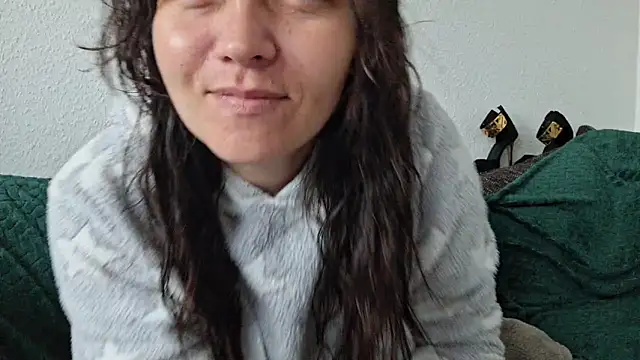 Cyndee Winter online show from September 24, 2025, 6:39 am