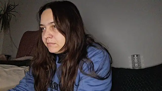 Cyndee Winter online show from December 2, 2025, 7:42 pm