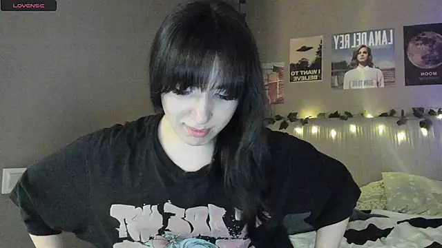 Snapshot of Anisawithlove chatting on December 9, 2024, 4:58 pm Anisawithlove online show from December 9, 2024, 4:58 pm