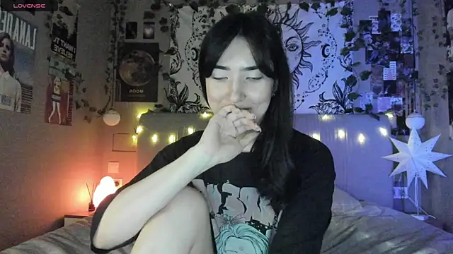 Snapshot of Anisawithlove chatting on February 12, 2025, 2:14 am Anisawithlove online show from February 12, 2025, 2:14 am