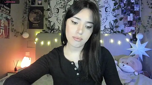 Snapshot of Anisawithlove chatting on March 8, 2025, 8:25 pm Anisawithlove online show from March 8, 2025, 8:25 pm