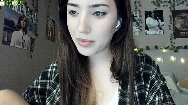 Snapshot of Anisawithlove chatting on November 24, 2025, 8:14 am Anisawithlove online show from November 24, 2025, 8:14 am