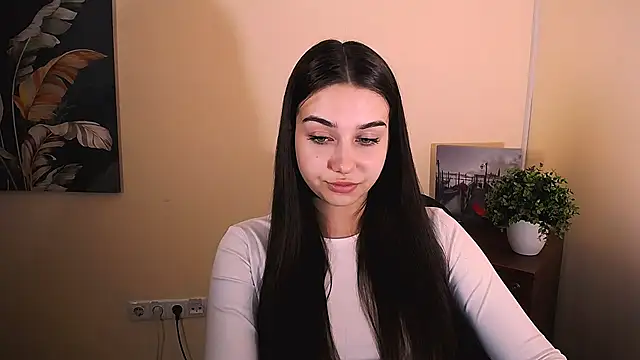 Lili magic online show from September 14, 2025, 12:15 pm