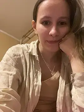 babywaifu online show from December 18, 2024, 1:23 pm