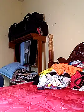 Snapshot of pretty_amaal chatting on January 1, 2025, 3:03 pm pretty amaal online show from January 1, 2025, 3:03 pm