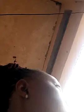 Snapshot of pretty_amaal chatting on February 21, 2025, 4:18 am pretty amaal online show from February 21, 2025, 4:18 am