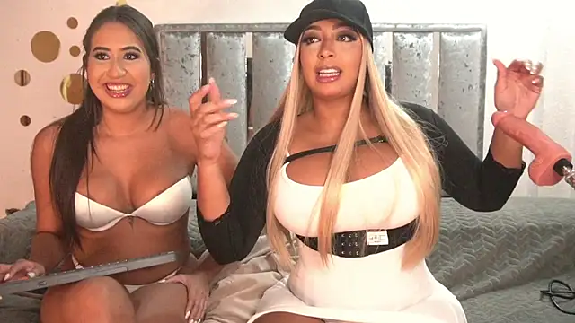 Snapshot of charlottelover21 chatting on December 15, 2024, 12:51 am charlottelover21 online show from December 15, 2024, 12:51 am