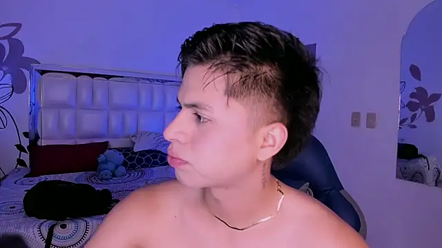 Snapshot of Niicky1_ chatting on February 25, 2025, 8:51 pm Niicky1 online show from February 25, 2025, 8:51 pm