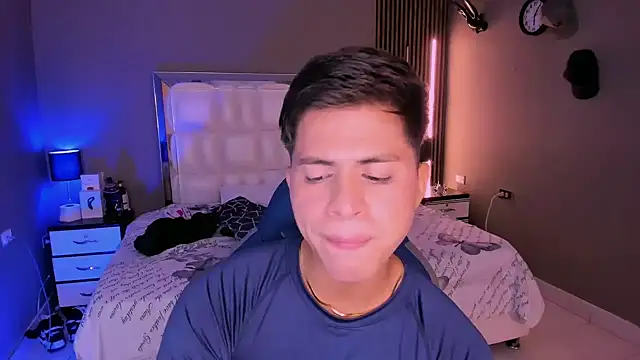 Snapshot of Niicky1_ chatting on March 20, 2025, 9:13 pm Niicky1 online show from March 20, 2025, 9:13 pm